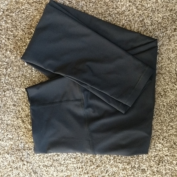 Old Navy Compression leggings - Picture 2 of 7